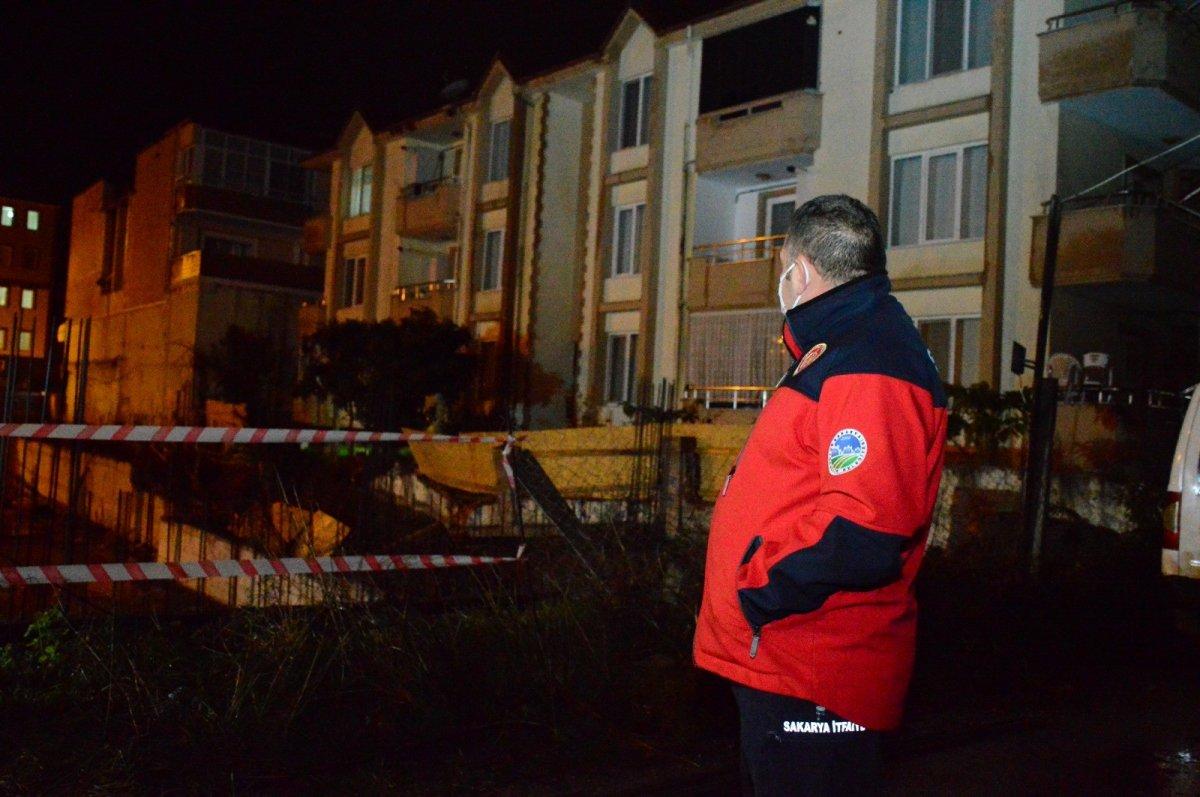 Sakarya'da otel inşaatının istinat duvarı çöktü