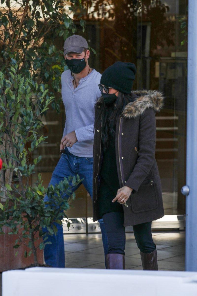 Meghan Markle’ın hamile olduğu iddia edildi