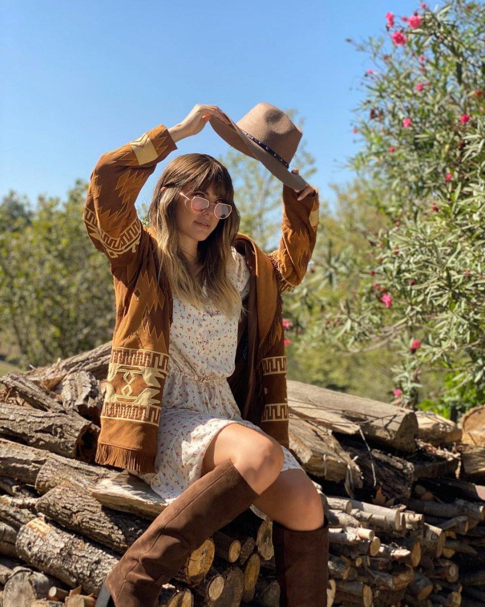 Eda Ece, sevgilisiyle yeni eve taşındı