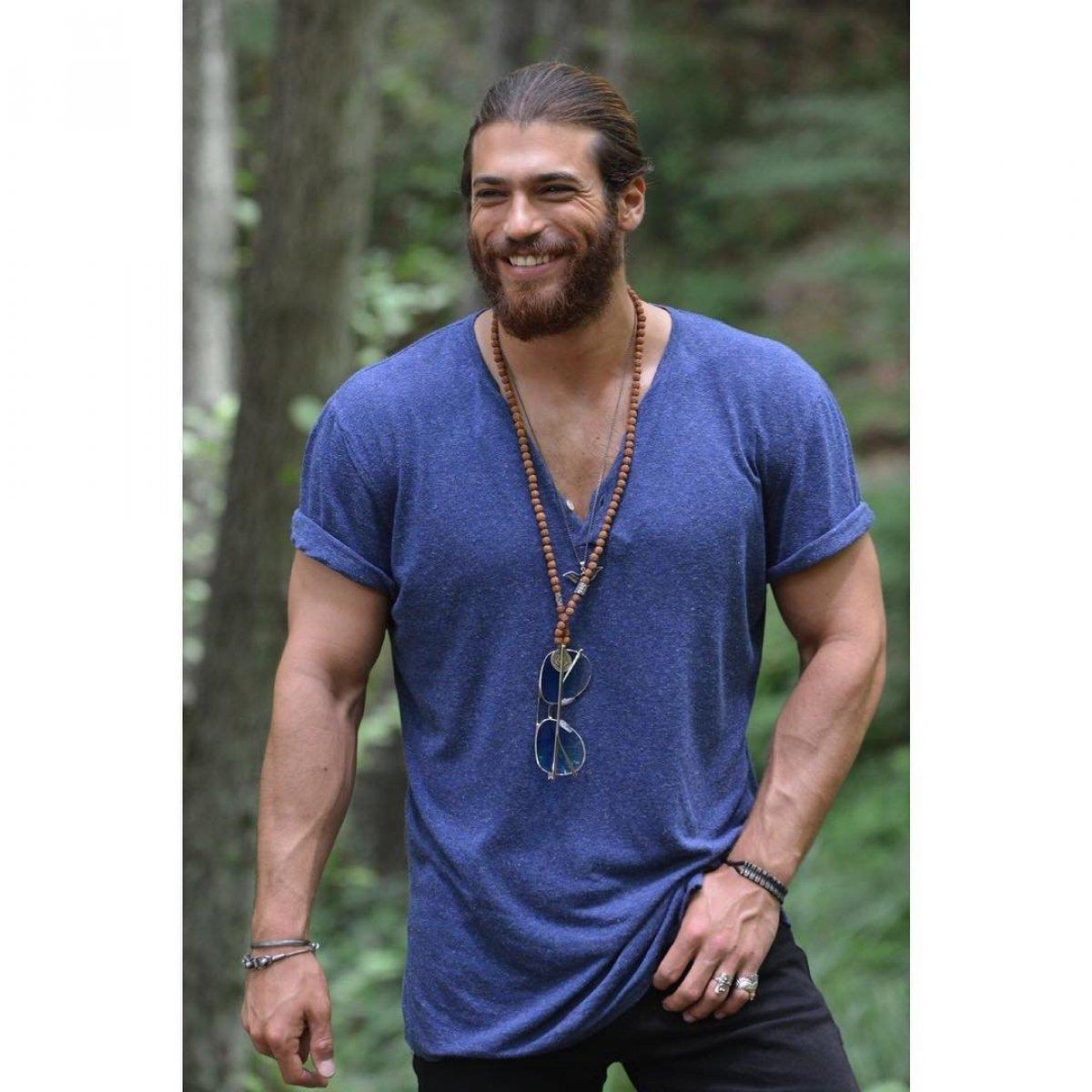 Can Yaman İtalya'da başrol oynayacak