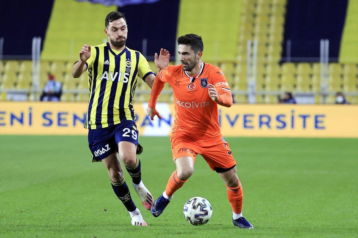 Fenerbahçe, Başakşehir'i 4 golle geçti