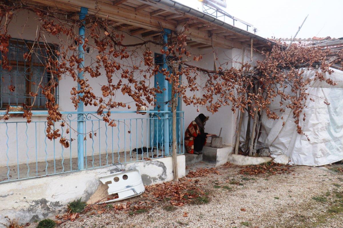 Malatya'da üniversite öğrencileri, köylerine internet istedi