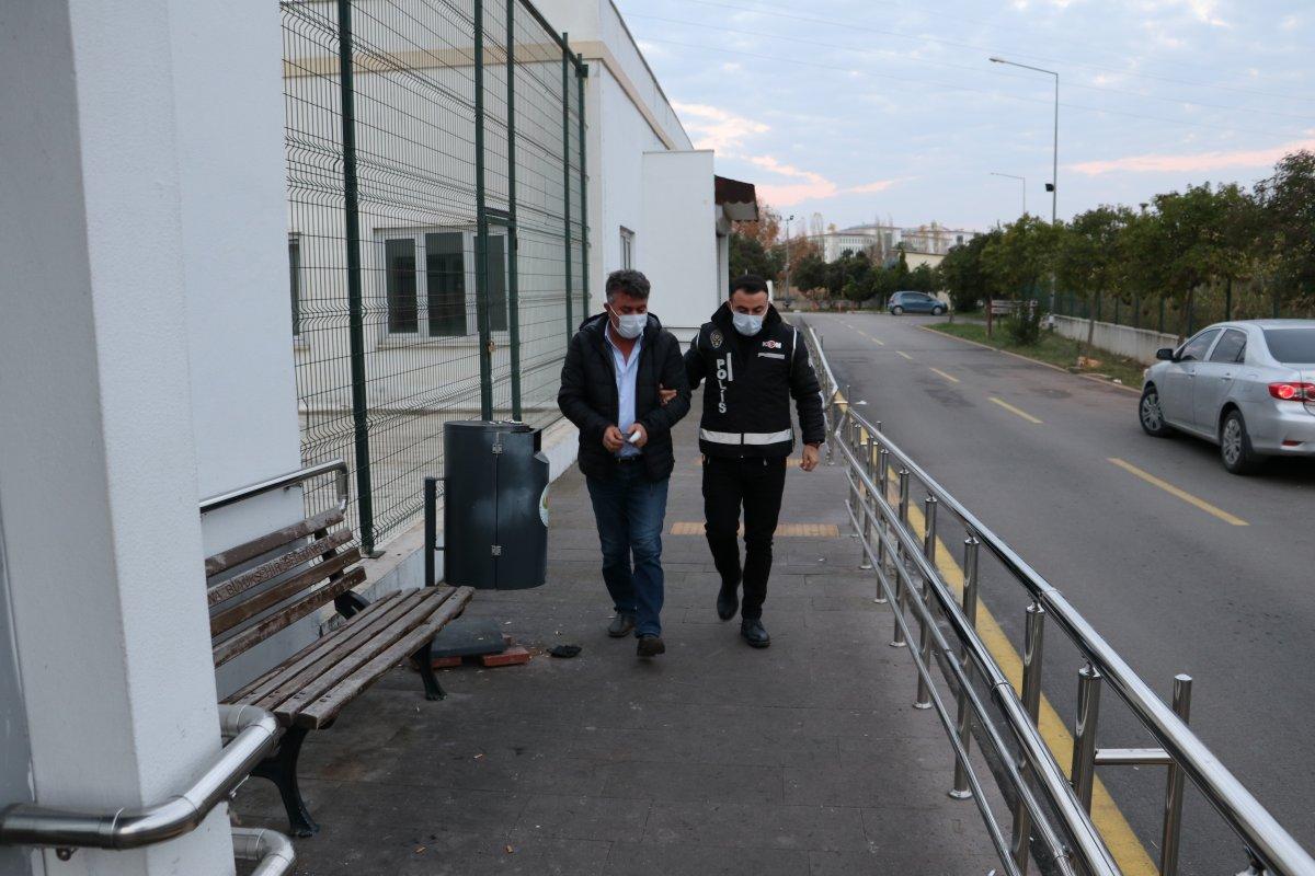 Adana'da rüşvet soruşturmasında 5 kişi tutuklandı