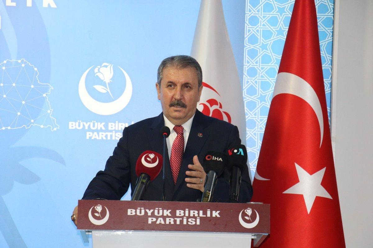 Davutoğlu, Mustafa Destici'yi ziyaret etti