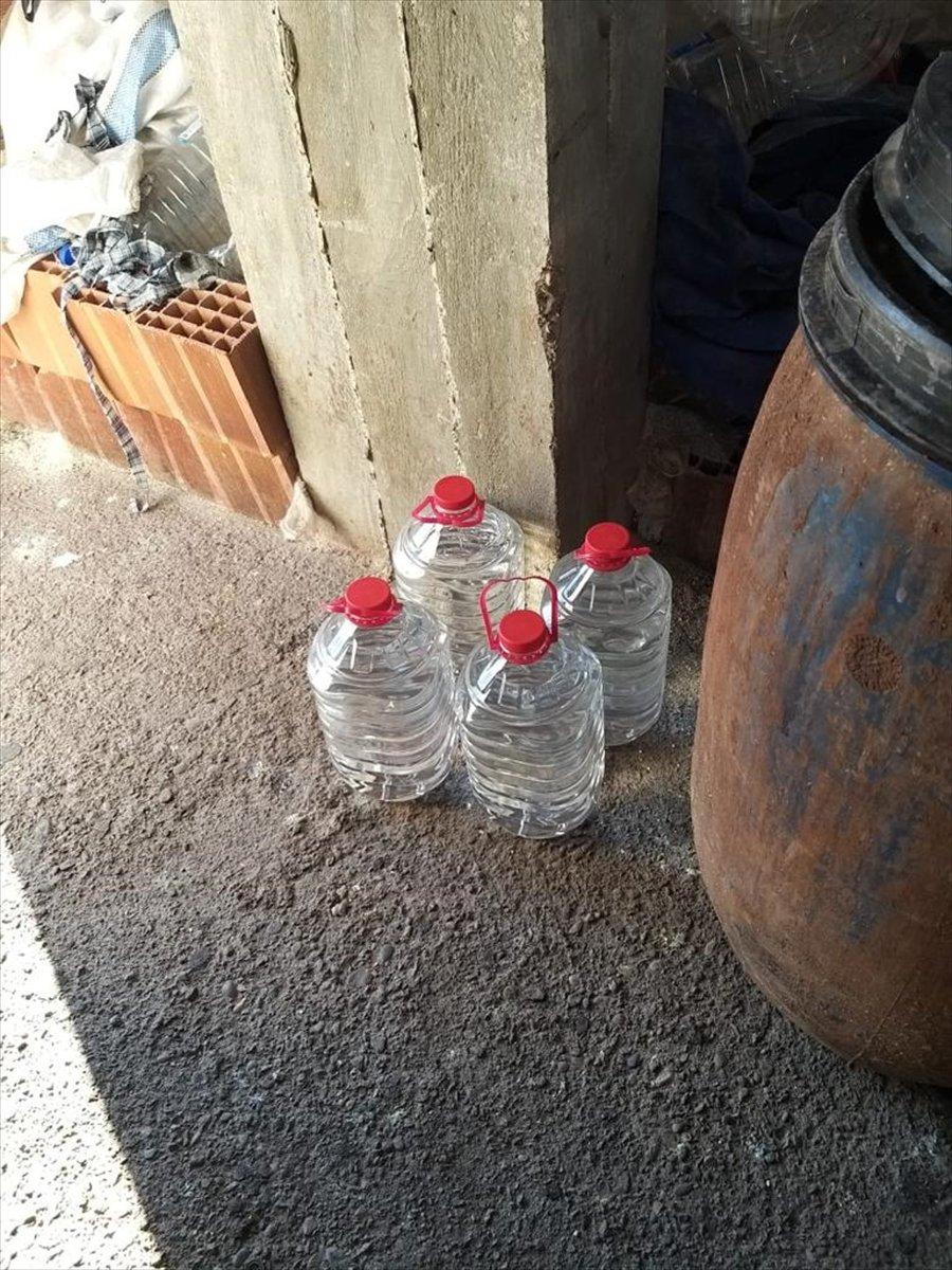 Adana polisi 3 bin 520 litre sahte içki ele geçirdi