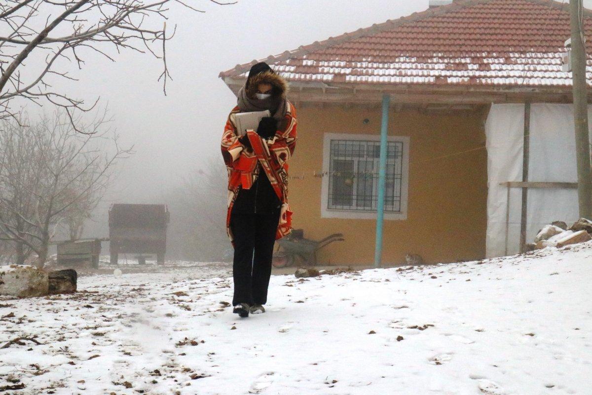 Malatya'da üniversite öğrencileri, köylerine internet istedi