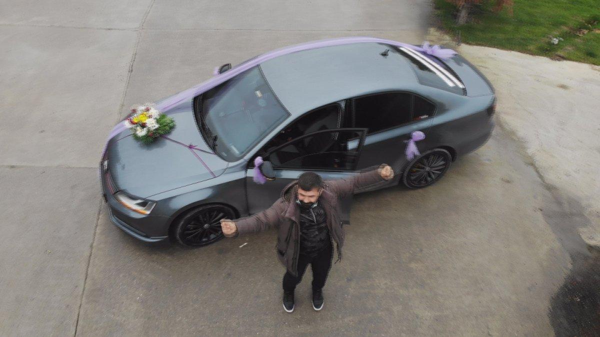 Zonguldak'ta boşanma davasına gelin arabasıyla gitti