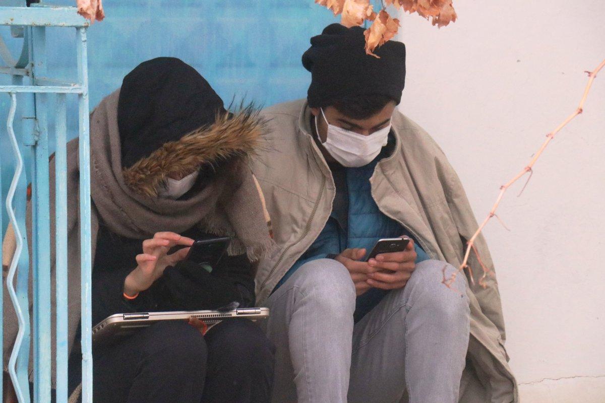 Malatya'da üniversite öğrencileri, köylerine internet istedi