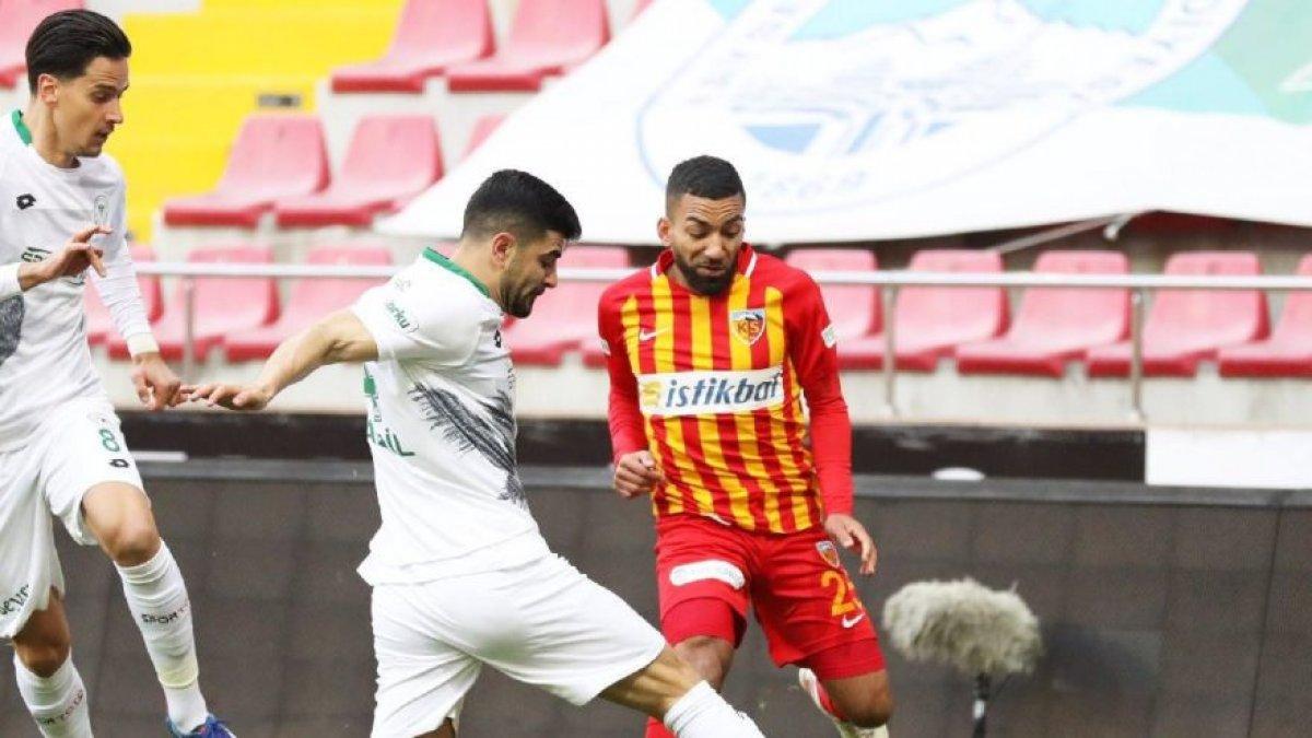 Kayserispor: Lennon'a gösterilen kart da iptal edilsin
