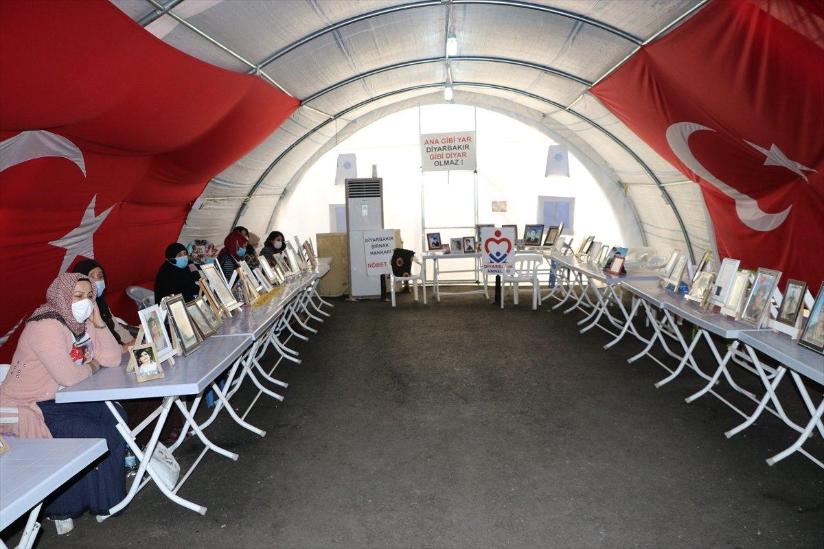 Diyarbakır annelerinden Fadime Aksu: Çocuğumu almadan gitmeyeceğim