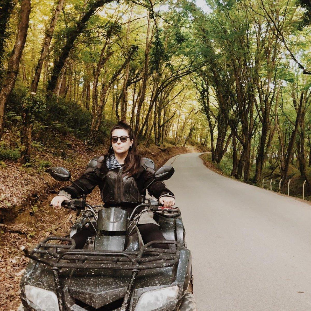 Halil Sezai, sevgilisi ile fotoğraf paylaştı