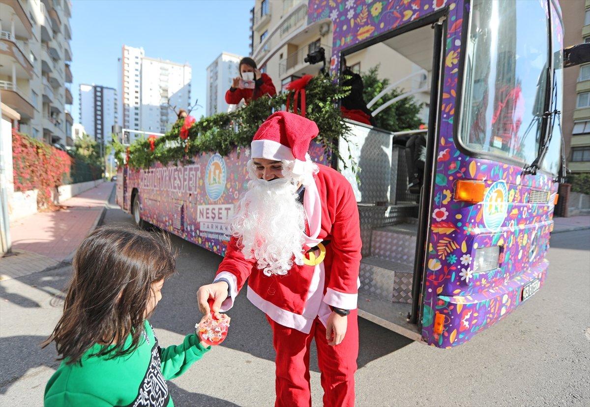 Mersinli vatandaşlar için 'renkli' yılbaşı etkinliği