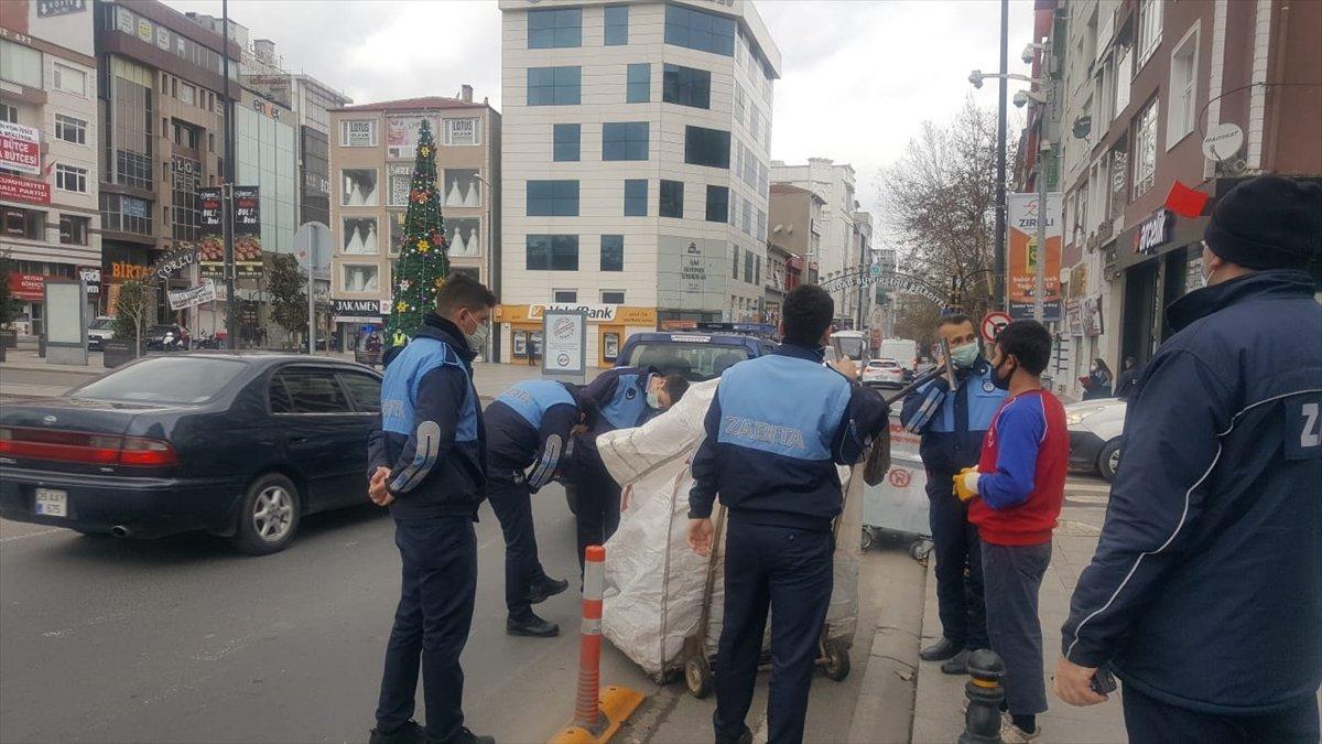 Tekirdağ'da kısıtlamayı ihlal eden kağıt toplayıcılarına para cezası
