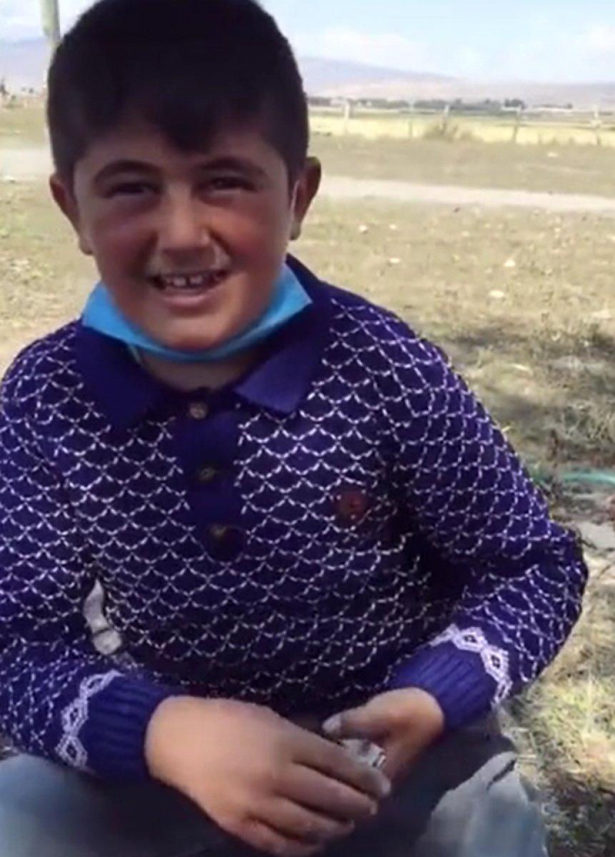 Kuşlarını satan Karslı Hakan'ın mutluluğu