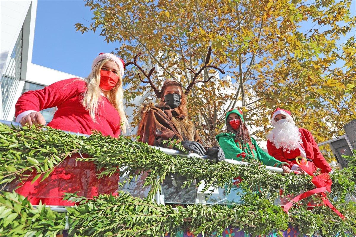 Mersinli vatandaşlar için 'renkli' yılbaşı etkinliği