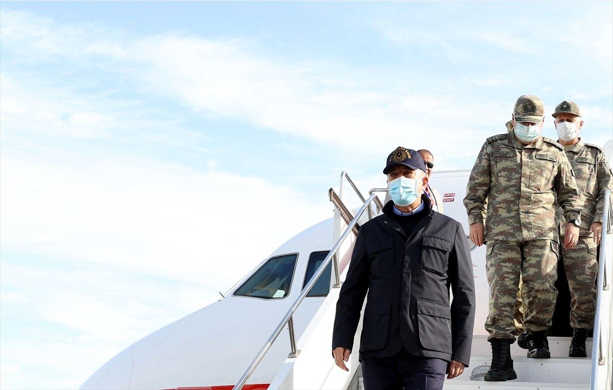 Milli Savunma Bakanı Hulusi Akar, Libya’ya gitti