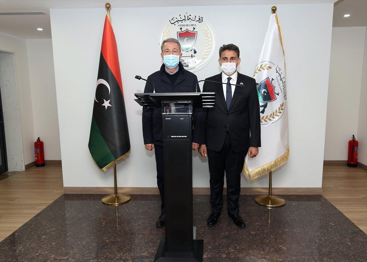 Milli Savunma Bakanı Hulusi Akar, Libya’ya gitti