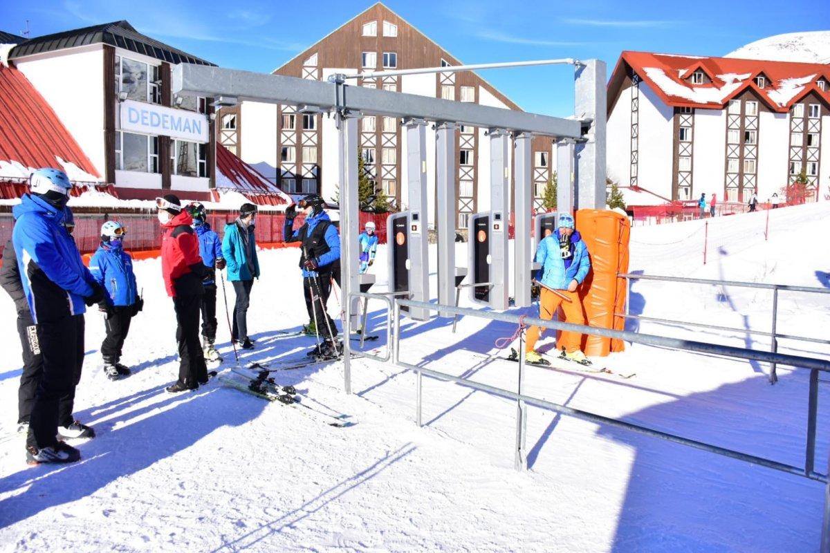 Palandöken’de kayak yasağı krizi