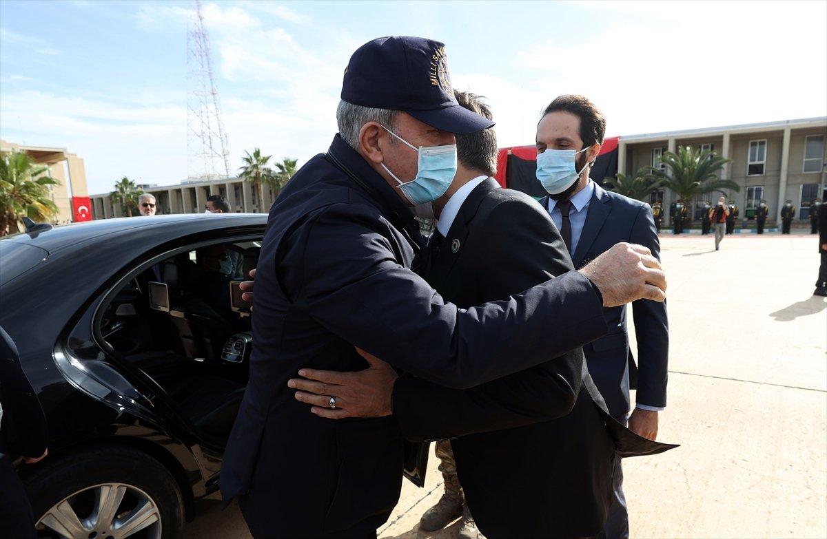 Milli Savunma Bakanı Hulusi Akar, Libya’ya gitti