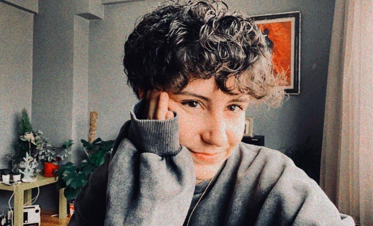 Halil Sezai, sevgilisi ile fotoğraf paylaştı