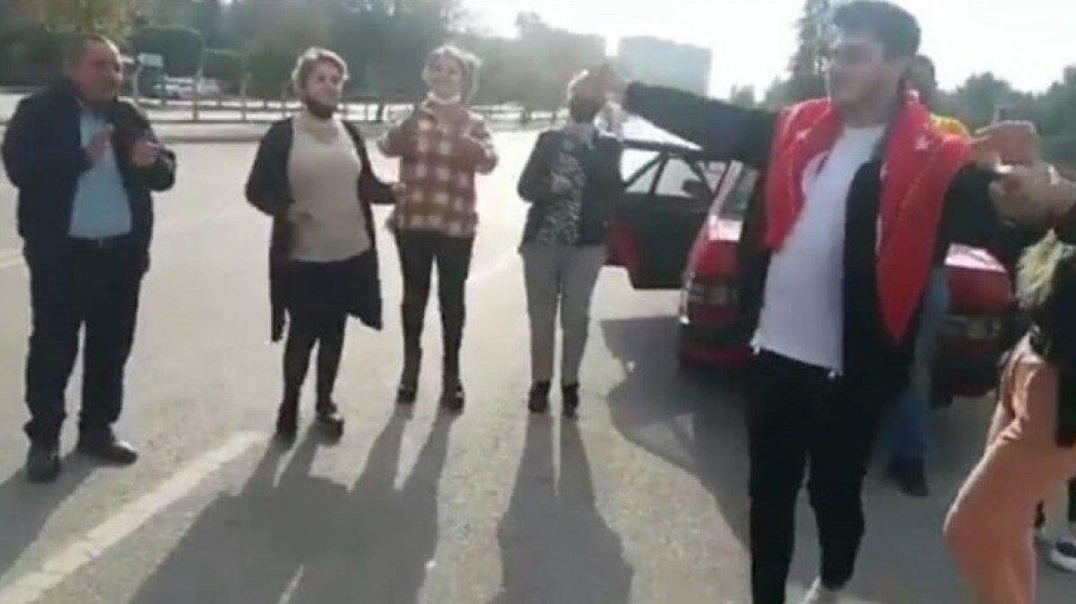 Antalya’da gençlerin driftli asker eğlencesi