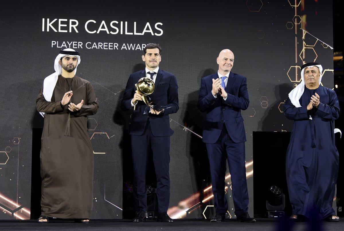 Cristiano Ronaldo yüzyılın futbolcusu seçildi