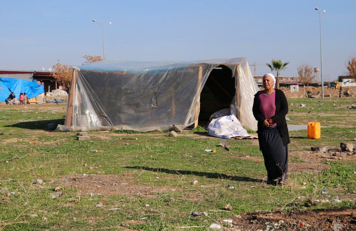 Adana'da evleri yanan ailenin kaldığı çadırı soydular