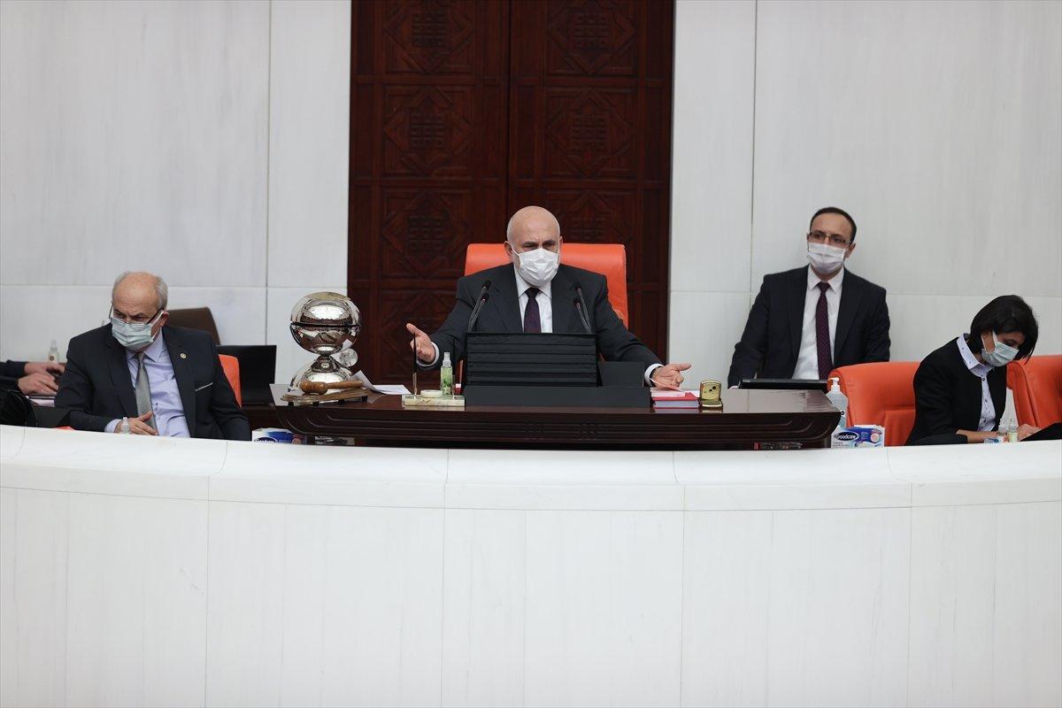 TBMM, koronavirüs nedeniyle tatile girdi