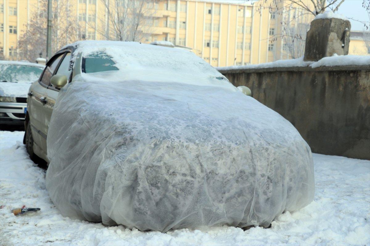 Doğu'da dondurucu soğuklar etkisini gösterdi