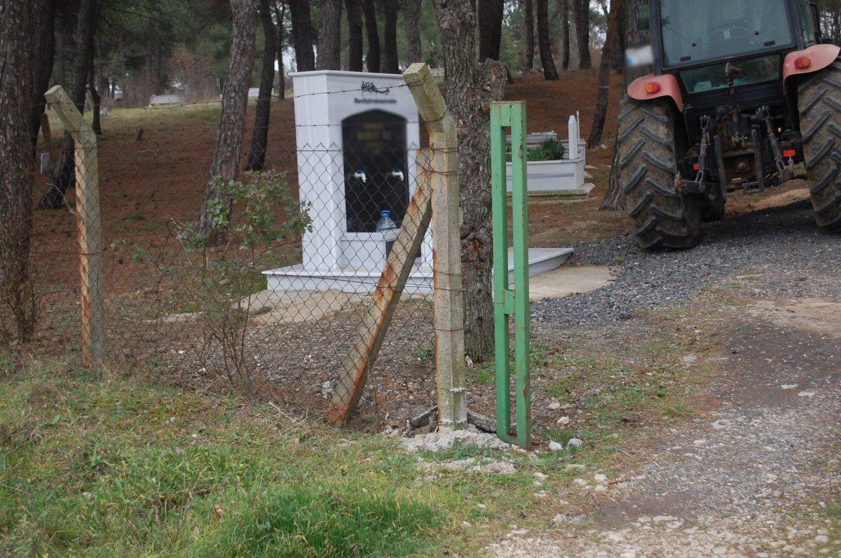 Tekirdağ'da mezarlık kapısı çalındı
