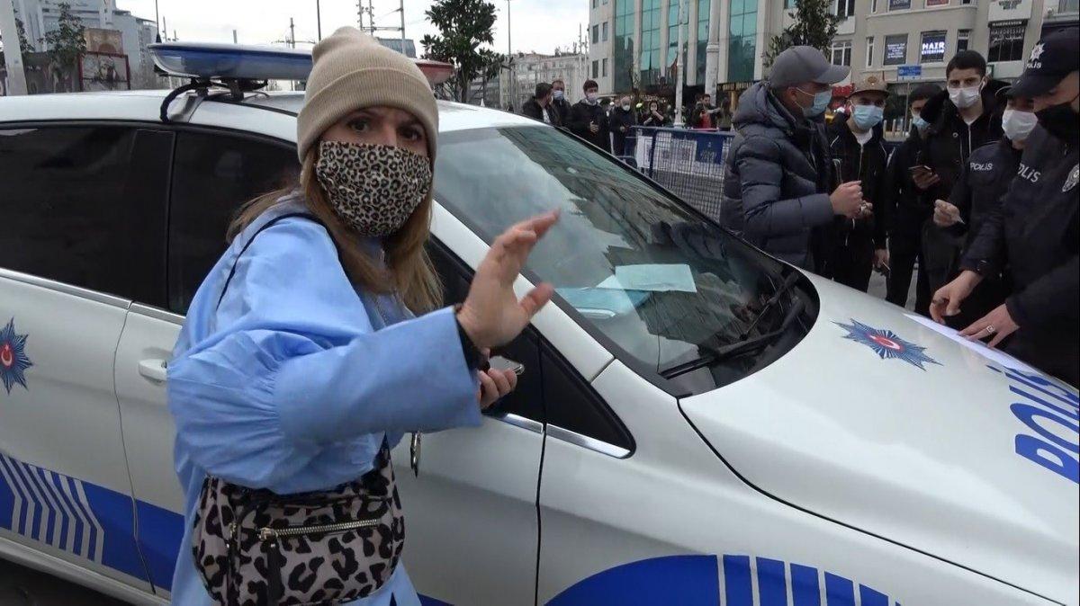 İstanbul'da kadın turist gazeteciye saldırdı
