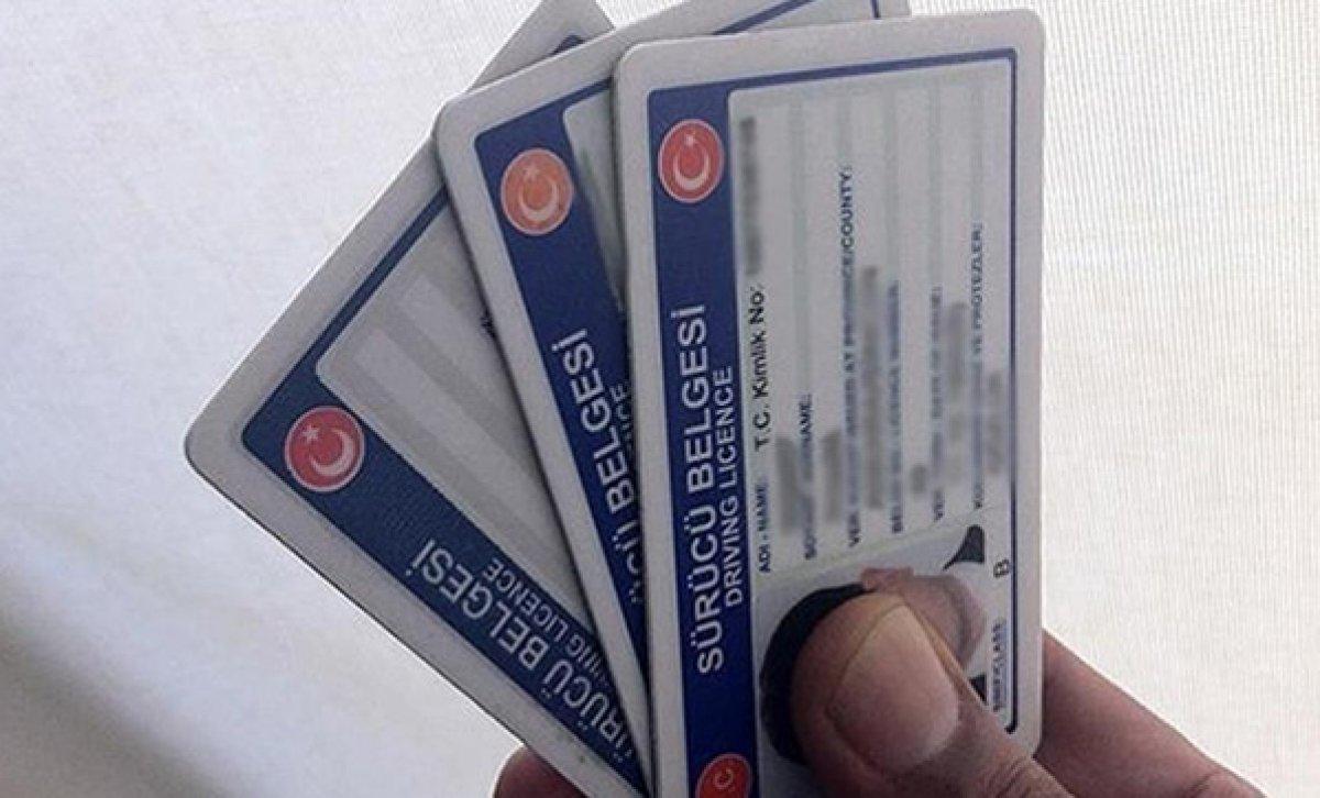 Ehliyet yenileme son gün ne zaman? 2021 Ehliyet yenileme gerekli belgeler nelerdir?