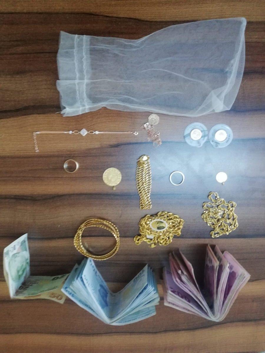 Bursa’da altınları çalan gelin evi yaktı