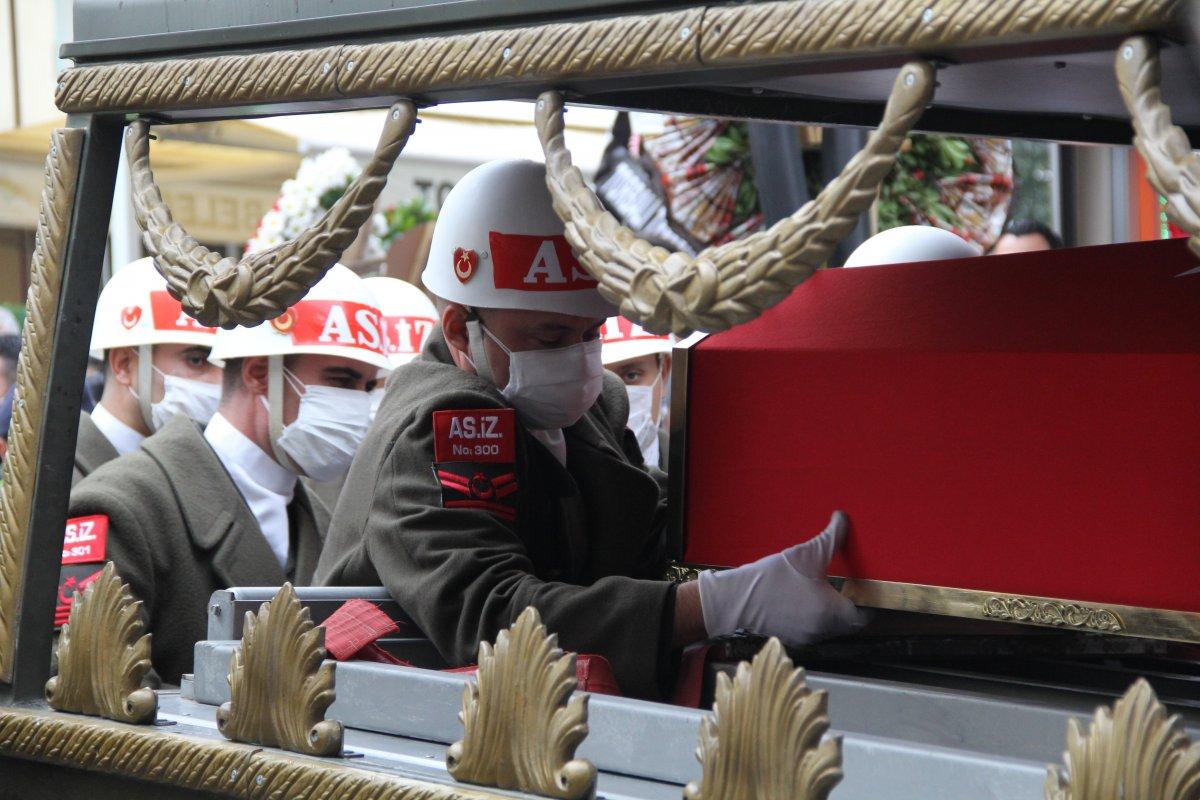 İzmirli şehit Mehmet Özbent, son yolculuğuna uğurlandı