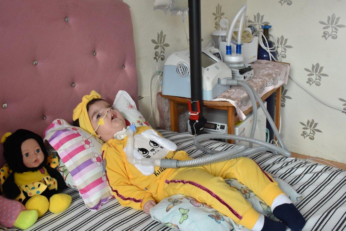 Tekirdağ'da SMA teşhisi konulan 17 aylık Yaren destek bekliyor