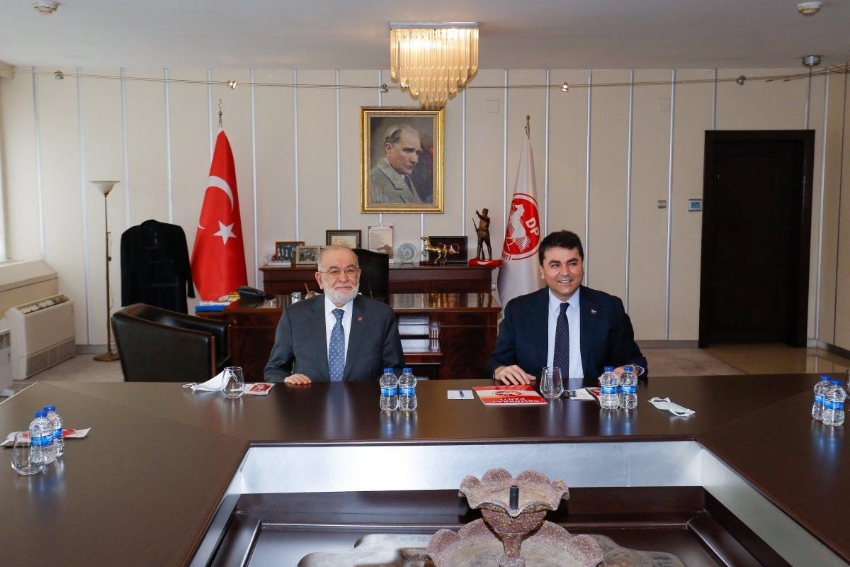 Temel Karamollaoğlu, Gültekin Uysal'ı ziyaret etti