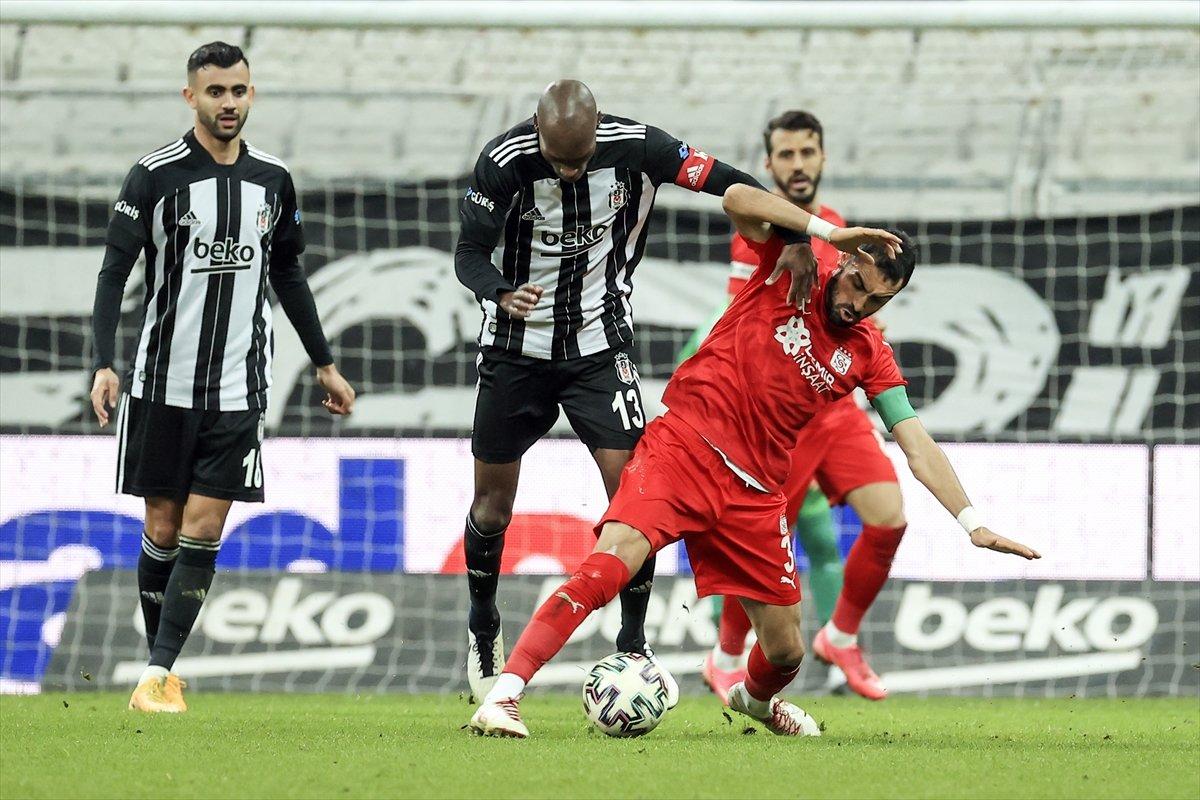 Beşiktaş, Sivasspor'u 3 golle geçti