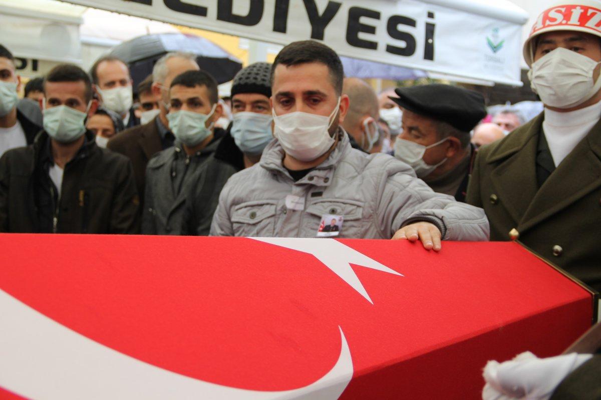 İzmirli şehit Mehmet Özbent, son yolculuğuna uğurlandı