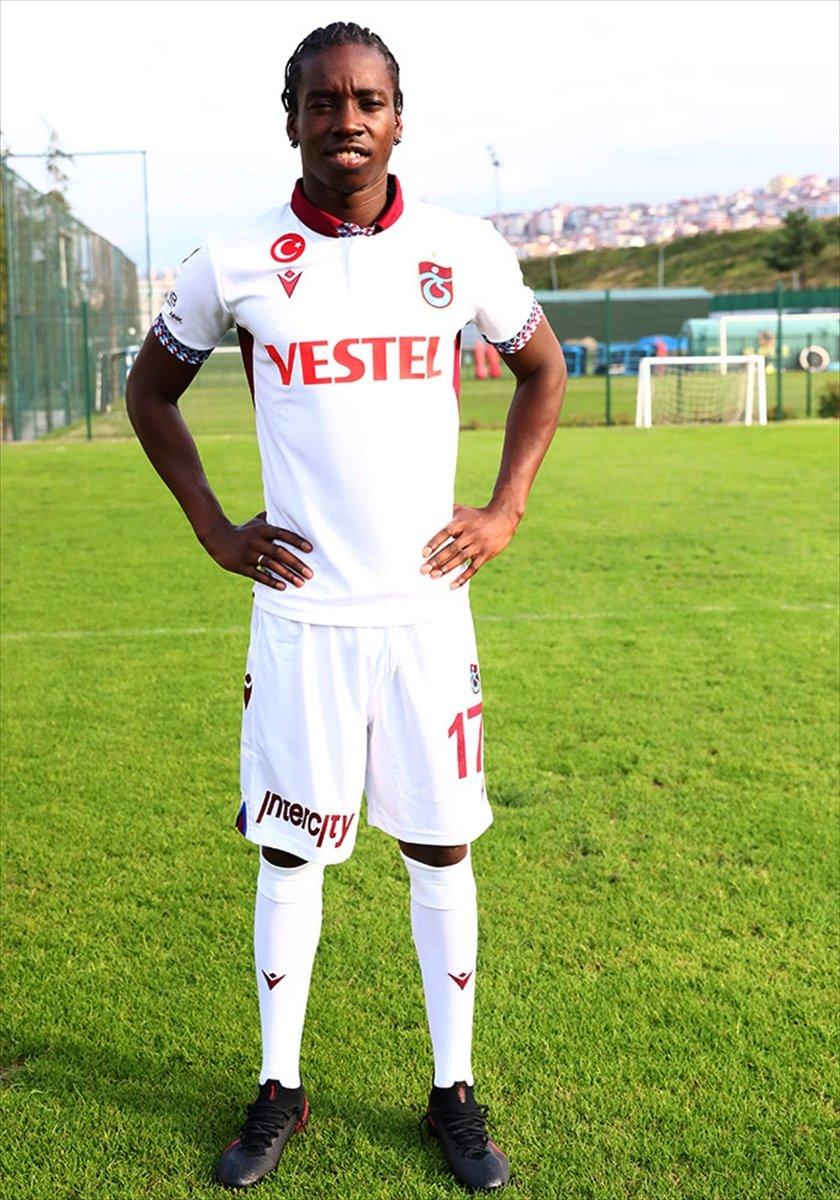 Kadro dışı bırakılan Diabate izinsiz olarak ülkesine gitti