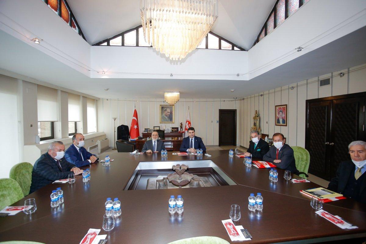 Temel Karamollaoğlu, Gültekin Uysal'ı ziyaret etti