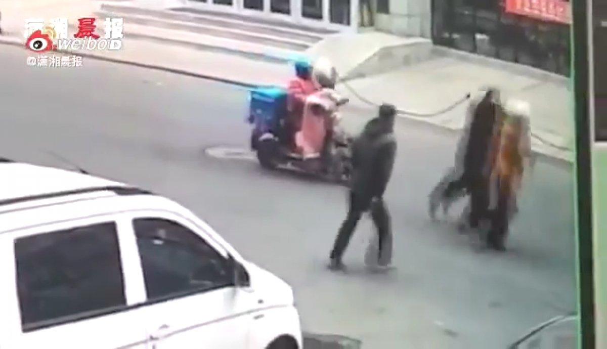 Çin’de bıçaklı saldırı: 7 ölü, 7 yaralı