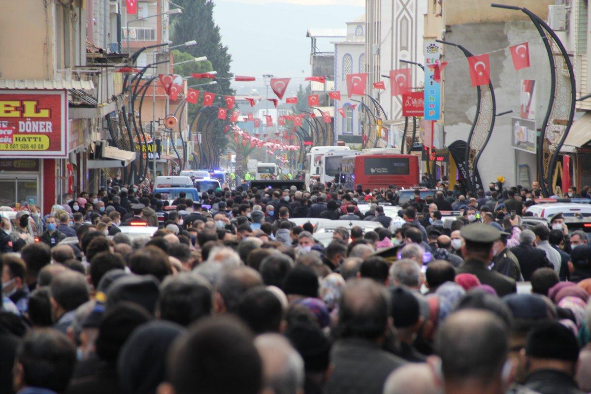 İzmirli şehit Mehmet Özbent, son yolculuğuna uğurlandı