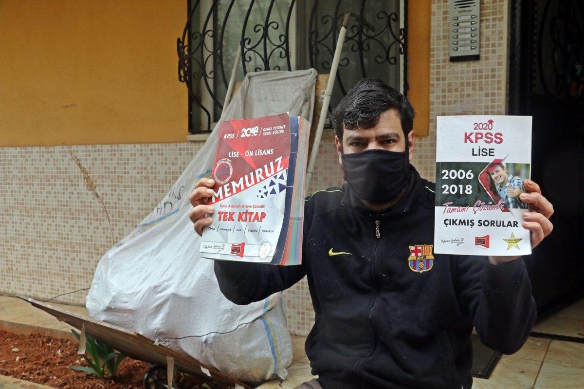 Antalya'da plastik toplayarak hazırlandığı KPSS’den 96,5 puan aldı