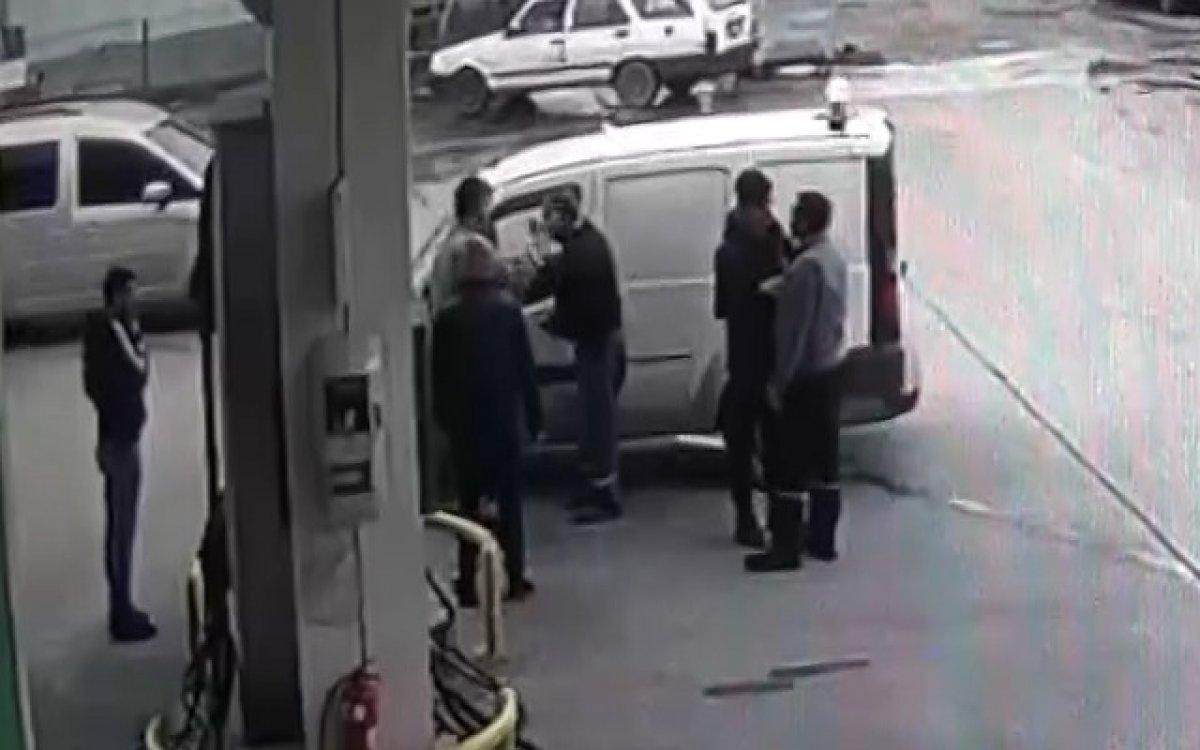 Zonguldak'ta bulunan akaryakıt istasyonunda sürücüye saldırı