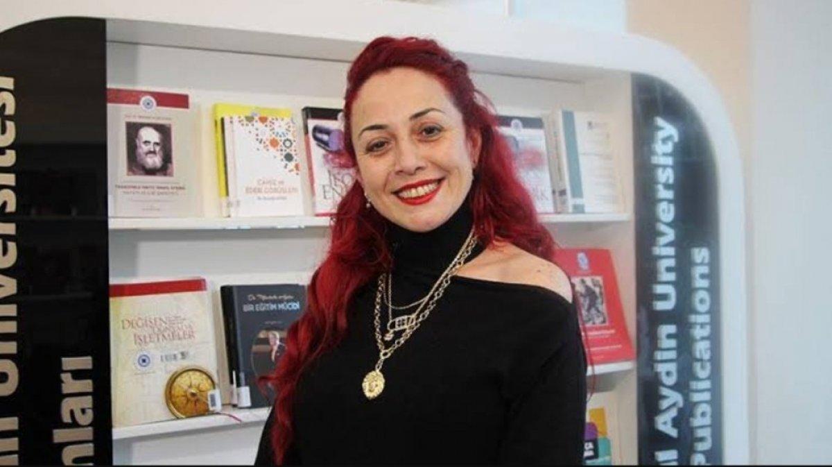 Zehra Zümrüt Selçuk: Aylin Sözer'in vahşice katledilişi hepimizi derinden yaraladı