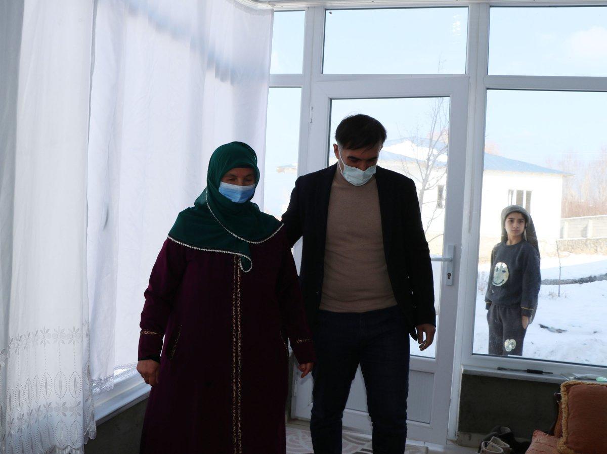 Van'da bir annenin azmi: 9 çocuğunu meslek sahibi yaptı