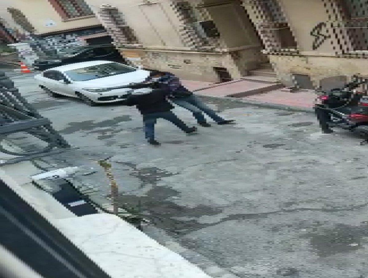 Beyoğlu'nda bıçaklı kavga sonucu hayatını kaybetti