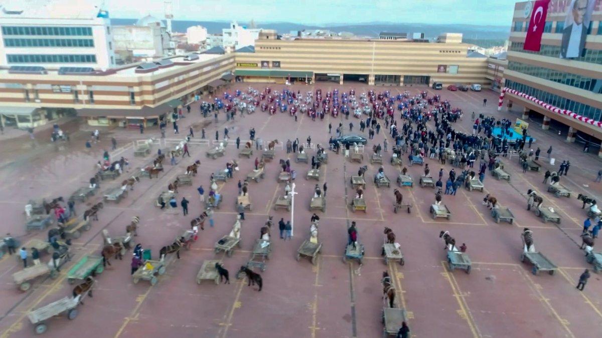 Keşan'da 104 at arabası, elektrikli triportörle değiştirildi