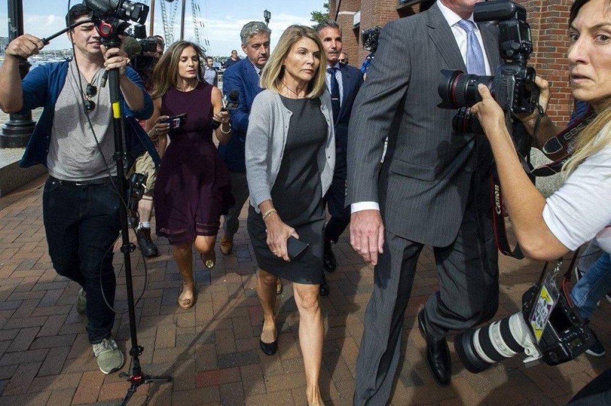 Oyuncu Lori Loughlin, iki aylık hapis cezasını tamamladı