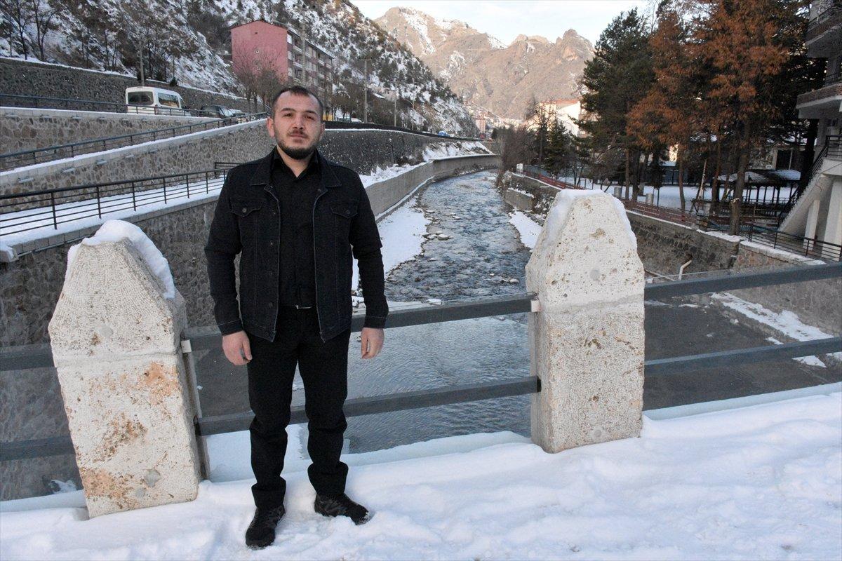 Gümüşhane'de çaya düşen köpeği kurtaran genç, o anları anlattı